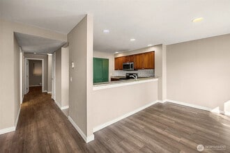 1311 12th Ave S, Unit A303 in Seattle, WA - Building Photo - Building Photo