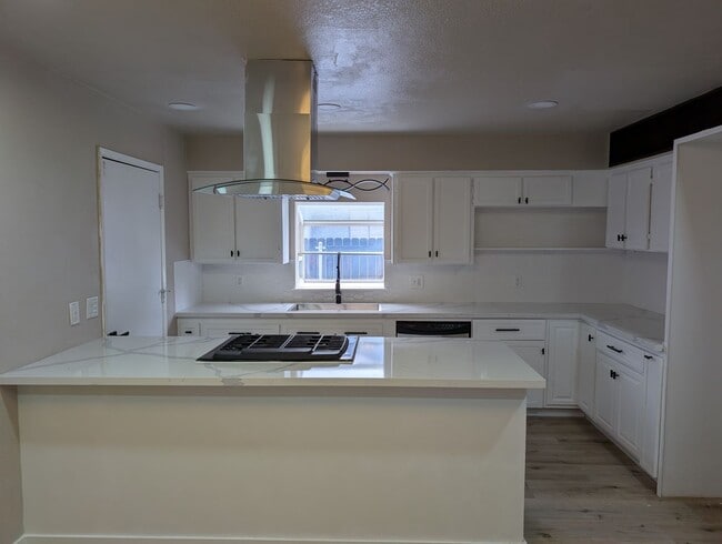 1715 Fordham Ave in Clovis, CA - Building Photo - Building Photo