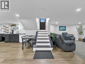 1029 PARENT in Windsor, ON - Building Photo - Building Photo