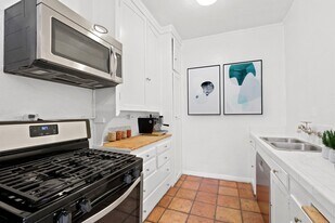 1843 North Cherokee in Los Angeles, CA - Building Photo