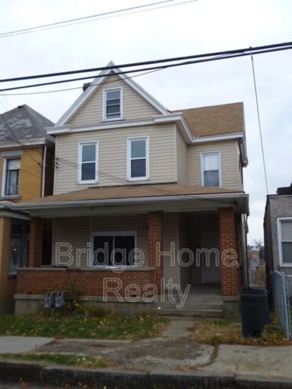 property at 127 Margaret St