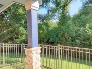 1481 E Old Settlers Blvd in Round Rock, TX - Building Photo - Building Photo