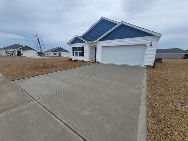 2214 Emerald Ave in Castle Hayne, NC - Building Photo - Building Photo