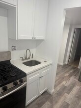 1302 W 127th St in Los Angeles, CA - Building Photo - Building Photo