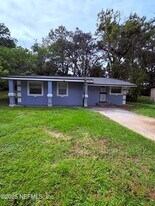 2614 Aubrey Ave in Jacksonville, FL - Building Photo