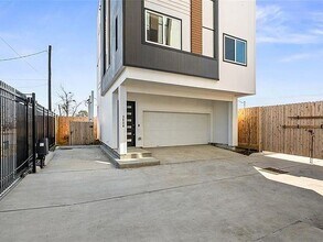 3620 Lehall St in Houston, TX - Building Photo - Building Photo