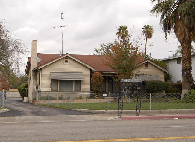 4585-4597 Jurupa Ave in Riverside, CA - Building Photo - Building Photo