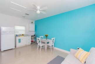 4680 SW 35th Ave in Fort Lauderdale, FL - Building Photo - Building Photo