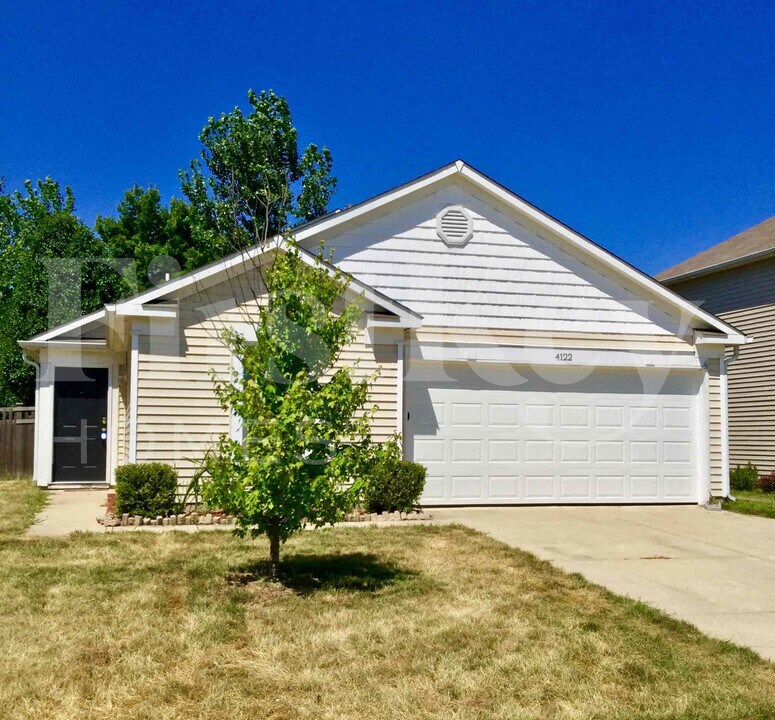4122 Congaree Dr in Indianapolis, IN - Building Photo