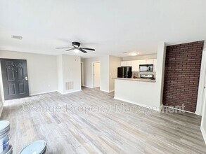 155 Anderson Hwy in Clemson, SC - Foto de edificio - Building Photo