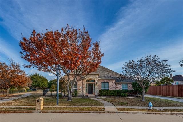 property at 8 Bear Run Cir