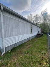 1050 Ross Ln in Clarksville, TN - Building Photo - Building Photo