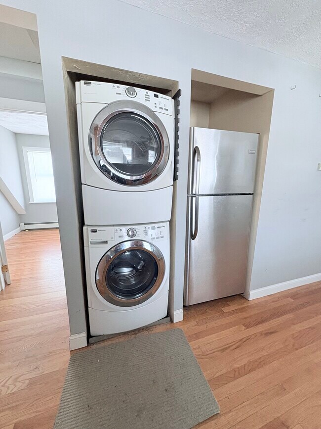 6 Linwood St, Unit #3 Linwood St. Saugus in Saugus, MA - Building Photo - Building Photo