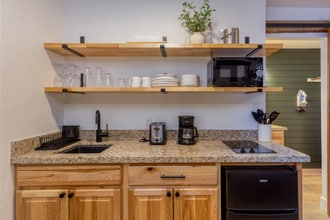 1078 E White Mountain Blvd in Pinetop, AZ - Foto de edificio - Building Photo