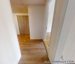 1135 Commonwealth Ave, Unit 5 in Boston, MA - Building Photo - Building Photo