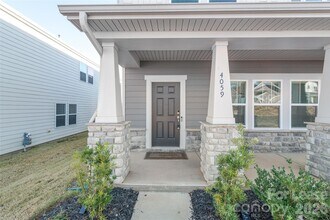 4059 Armstrong Farm Dr in Belmont, NC - Building Photo - Building Photo