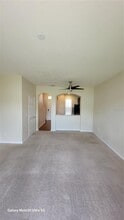8859 Walnut Gable Ct in Riverview, FL - Building Photo - Building Photo