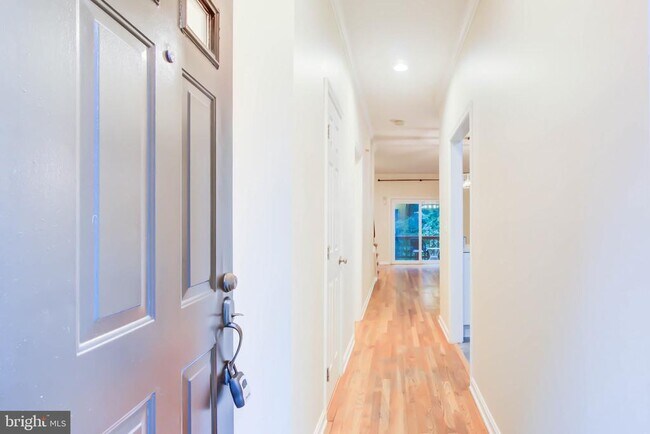 4856 10th St S in Arlington, VA - Building Photo - Building Photo