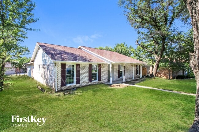 1113 Wood Creek Cir in Flower Mound, TX - Building Photo - Building Photo