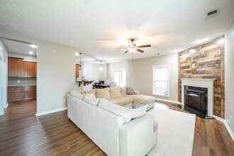 2 Brentview Dr in Phenix City, AL - Building Photo - Building Photo