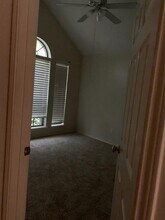 1636 Ariel Dr in Mesquite, TX - Foto de edificio - Building Photo