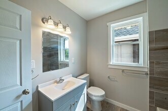 1205 Charleston Ave in Huntington, WV - Building Photo - Building Photo