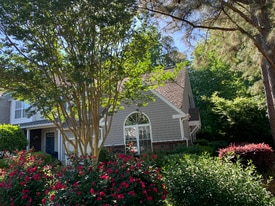 8333 Southgate Commons Dr in Charlotte, NC - Building Photo