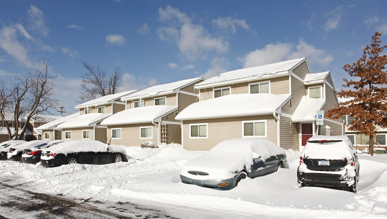 Stone School Townhomes in Ann Arbor, MI - Building Photo