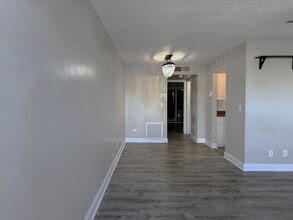 24862 US Hwy in Clearwater, FL - Building Photo - Building Photo