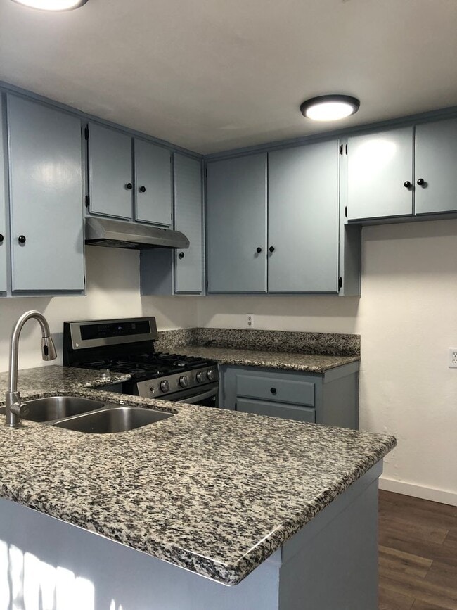 6021 Almendra Ave in Bakersfield, CA - Building Photo - Building Photo