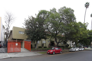 950 Magnolia Ave in Los Angeles, CA - Building Photo