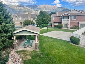 1562 W 10 S in Pleasant Grove, UT - Foto de edificio - Building Photo