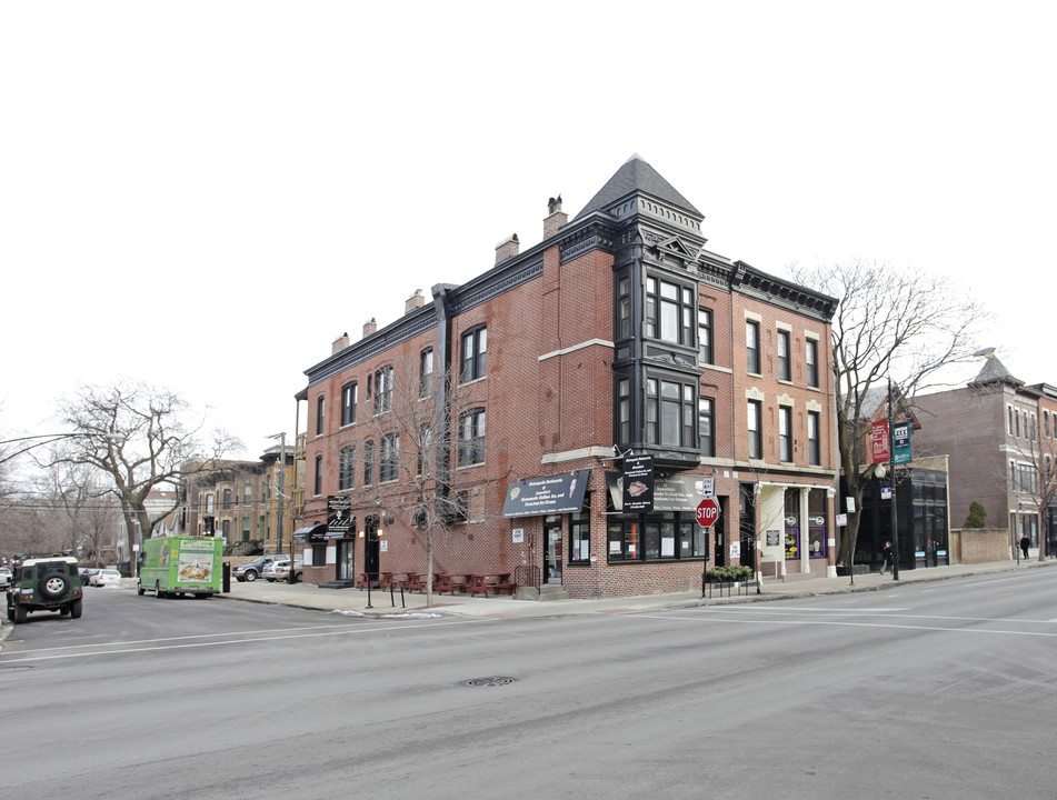 922-924 W Armitage Ave in Chicago, IL - Building Photo