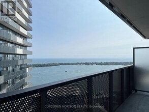 55 Cooper St in Toronto, ON - Building Photo - Building Photo