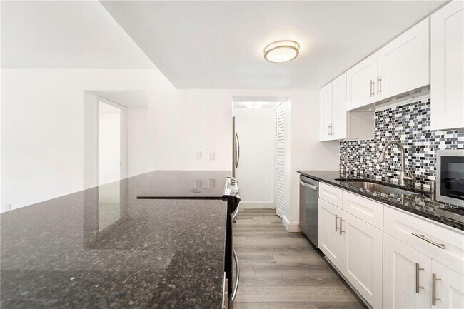 5820 N Church Ave in Tampa, FL - Building Photo - Building Photo