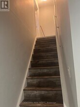 541 Starwood Dr in Guelph, ON - Building Photo - Building Photo