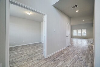 28011 Langsdale Ct in The Woodlands, TX - Building Photo - Building Photo