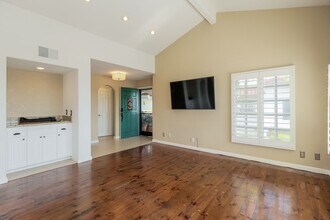 318 Playa Blanca in Encinitas, CA - Building Photo - Building Photo