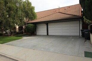 4571 Amberwood Ave in La Palma, CA - Building Photo