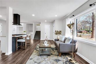 1785 Hammond Woods Cir SW in Marietta, GA - Foto de edificio - Building Photo