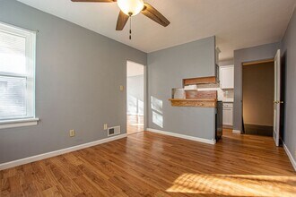 62-63 Country Club Rd in Ralston, NE - Building Photo - Building Photo