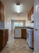 213 Canterbury Dr in Saginaw, TX - Building Photo - Building Photo