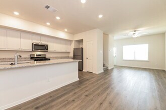 215 Marsh Ln in Princeton, TX - Building Photo - Building Photo