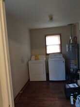 407 N College St in Nevada, MO - Building Photo - Building Photo