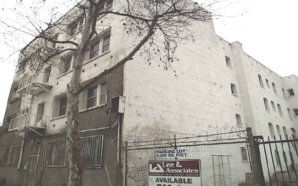 La Primavera Apartments in Los Angeles, CA - Building Photo