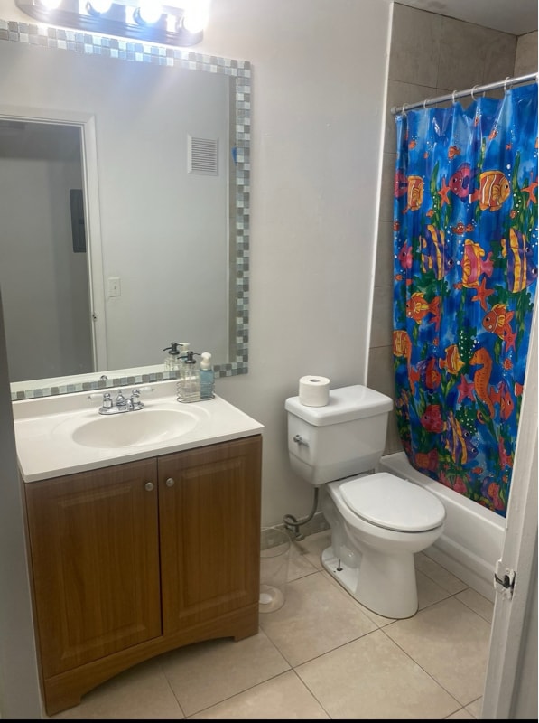 9727 Hammocks Blvd, Unit 000 in Miami, FL - Building Photo - Building Photo