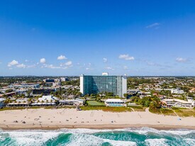 Tiara East in Deerfield Beach, FL - Building Photo