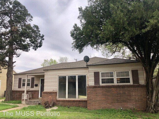 2403 30th St in Lubbock, TX - Foto de edificio - Building Photo