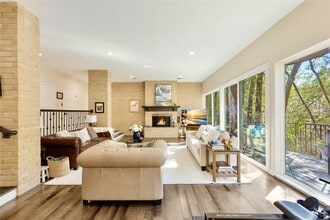 201 Vanderpool Ln in Houston, TX - Building Photo - Building Photo