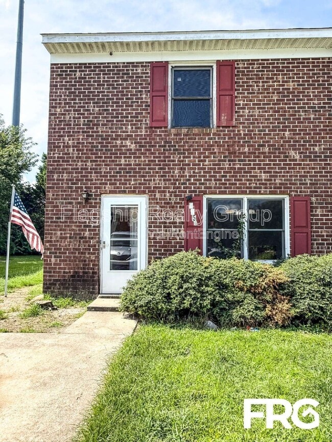 property at 105 Chesterfield Ct